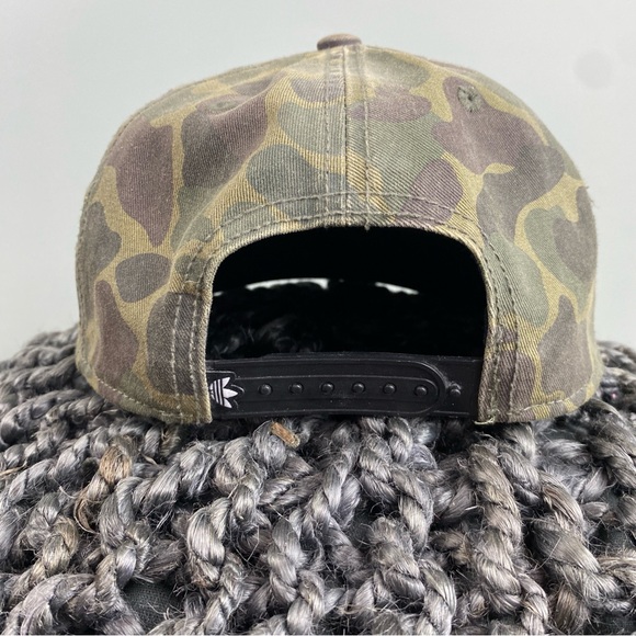Men's Adidas Originals Trefoil
Plus Forest Camo Snapback Hat
Cap [OSFM] - Picture 4 of 8